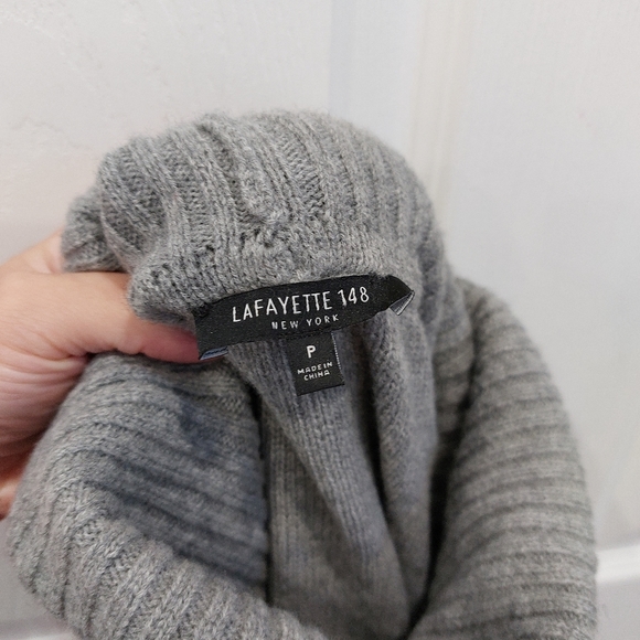 Lafayette 148 Wool Grey Pullover S/S Sweater - Picture 6 of 6